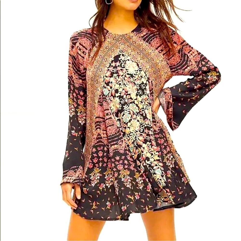Free People Dress Stevie NWT Floral Black Printed Mini Tunic Bell Sleeves XS - Picture 3 of 8